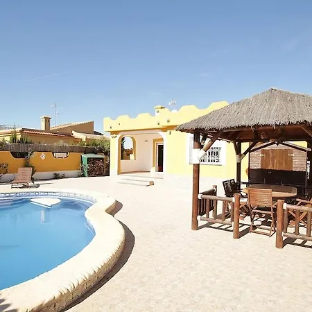 Agradable Con Piscina