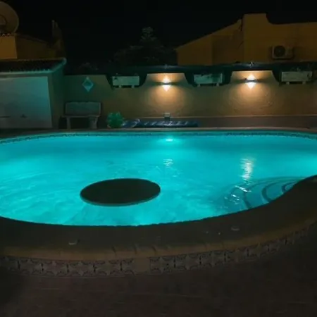 Дом отдыха Agradable Con Piscina *