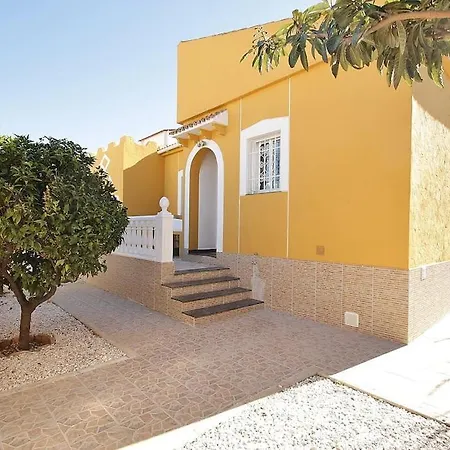 Agradable Con Piscina Торевьиа